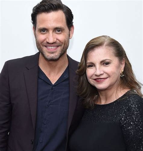 edgar ramirez parents.